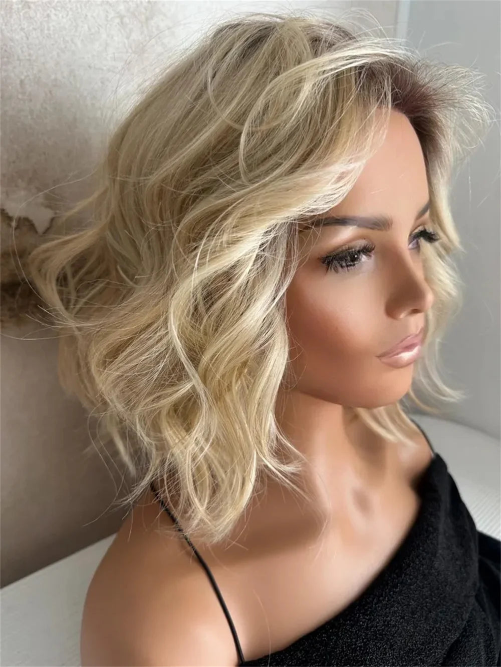 Layered Short Wave Bob Wig Warm Blonde Highlights Lace Front Wig Heat Resistant Fiber Dark Roots Realistic Look Free Part Wig