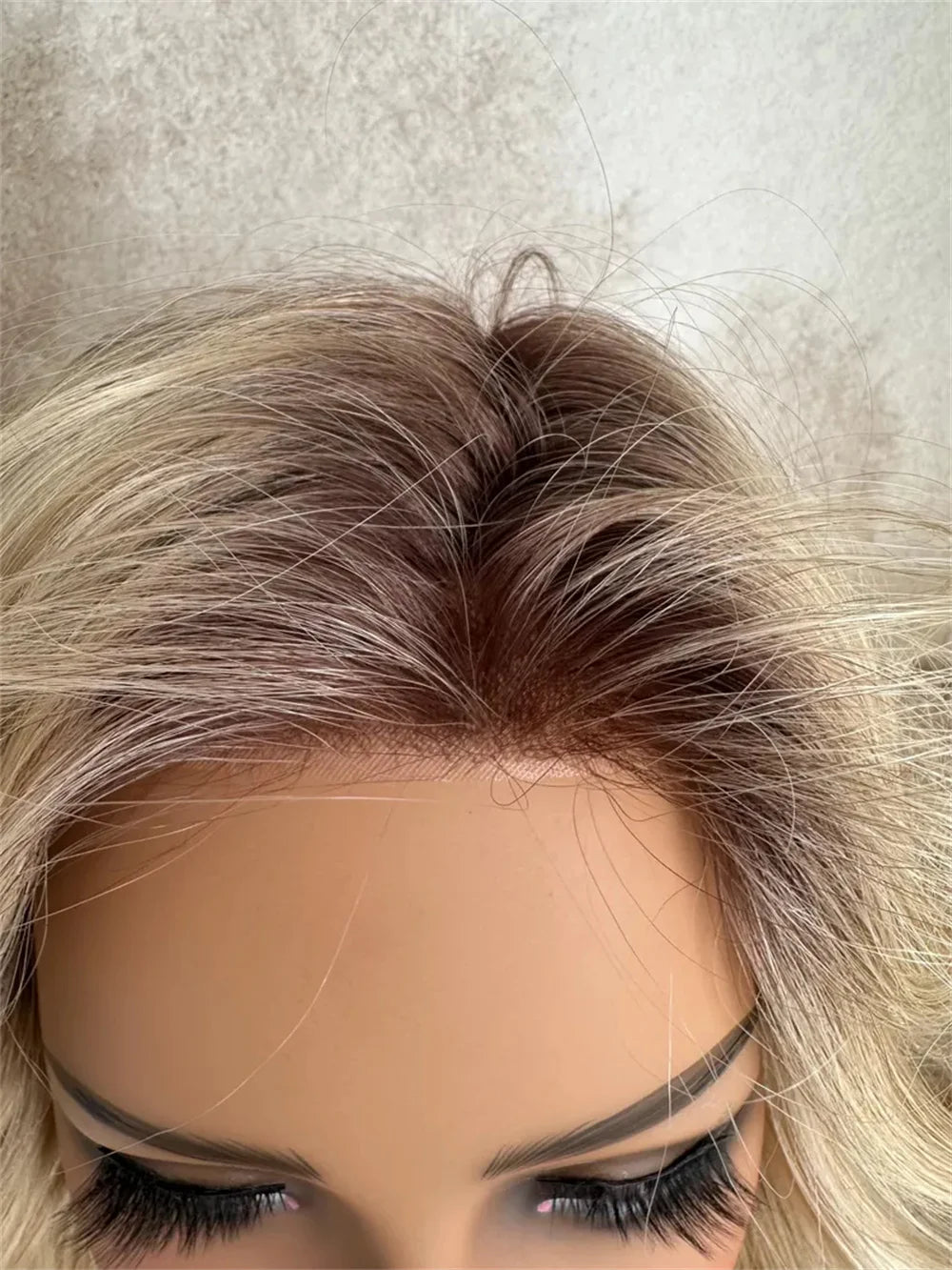 Layered Short Wave Bob Wig Warm Blonde Highlights Lace Front Wig Heat Resistant Fiber Dark Roots Realistic Look Free Part Wig